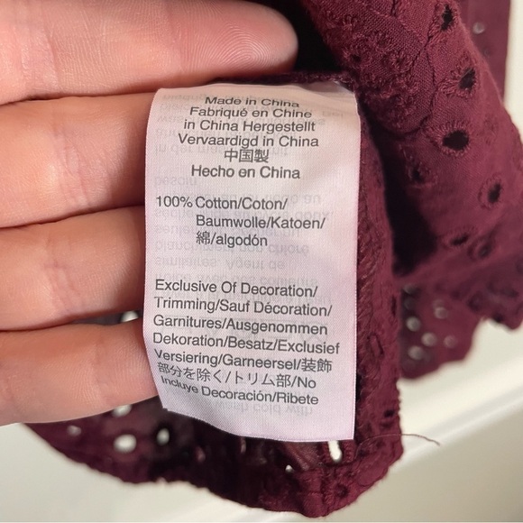 Madewell Eyelet Pom-Pom Top Large - Picture 10 of 10